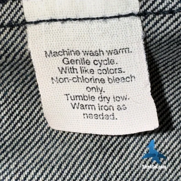 1059 J.Crew Classic Denim Jacket - Size S - Blue - Picture 9 of 15